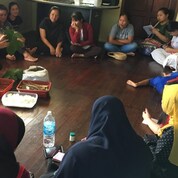 Irene conducting training with the Women’s Group of Kg Gana in Kota Marudu, Sabah.