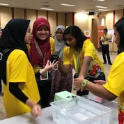 Preparing student teams for their final presentation to Shell leaders and judges for the #MyGeekMovement competition